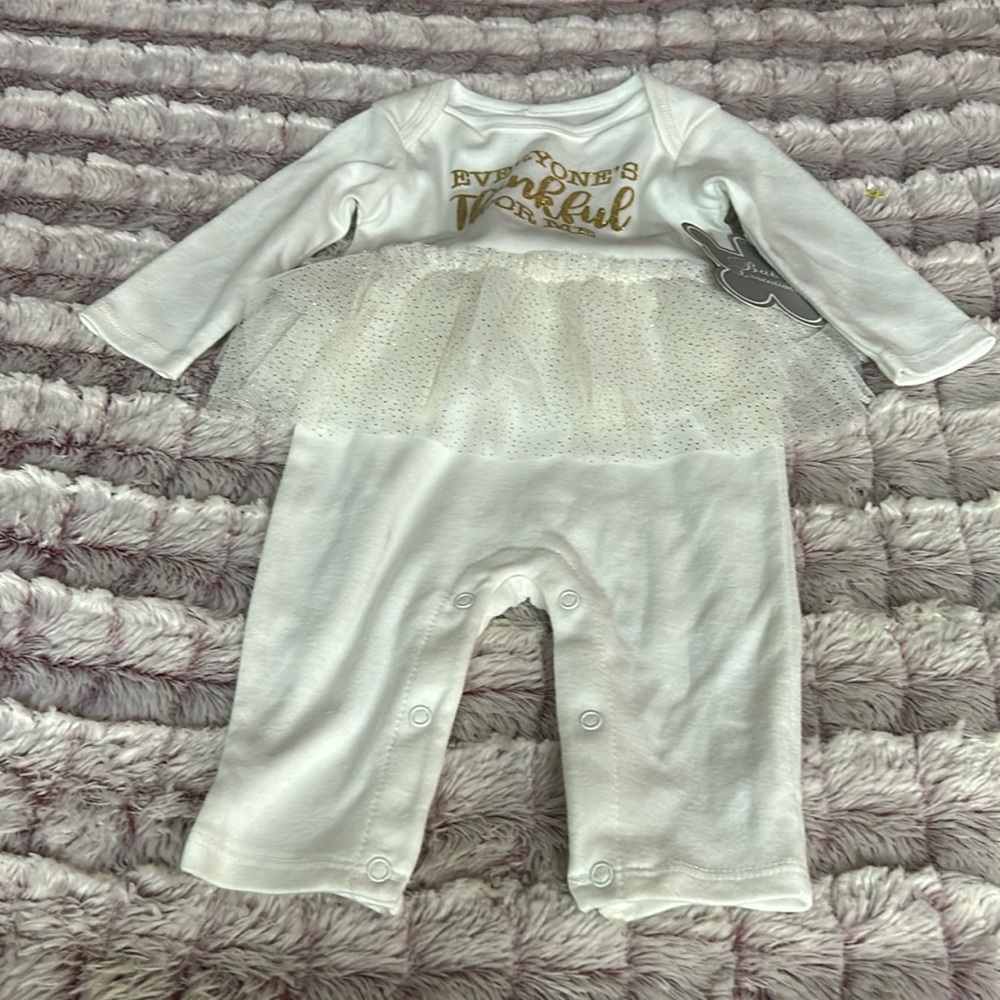 Baby Essentials 1 pc outfit Everyone’s Thankful for Me